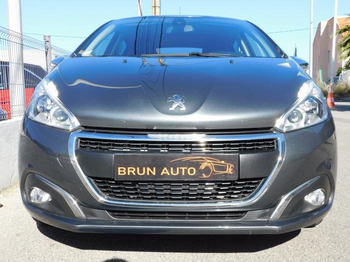 Peugeot 208 - Photo 10