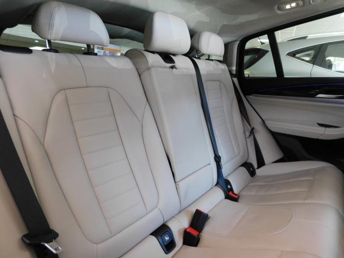 BMW X4 - Photo 18