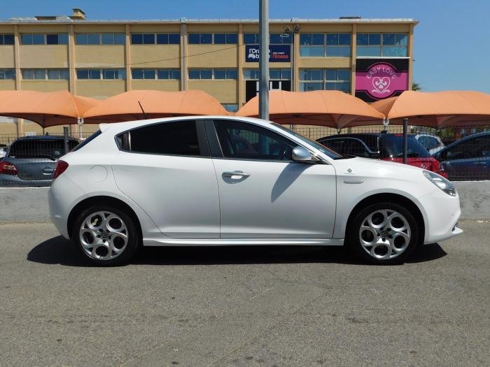 Alfa Romeo Giulietta - Photo 4