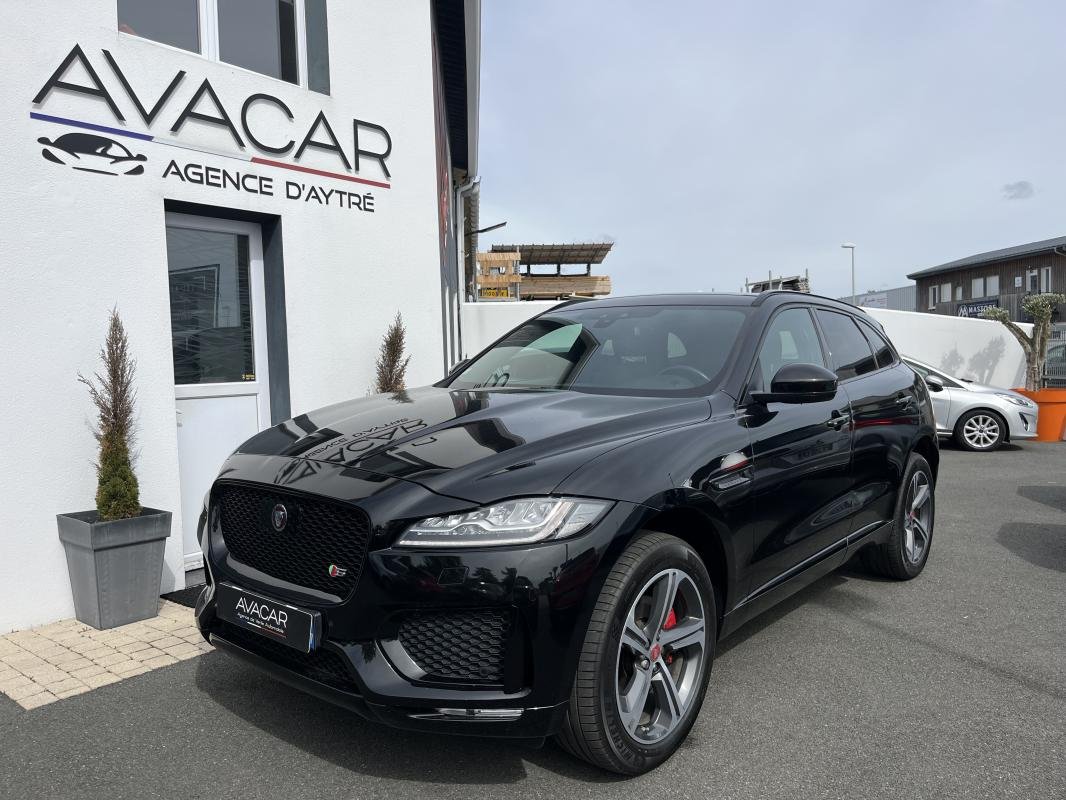 Jaguar F-Pace - Photo 1