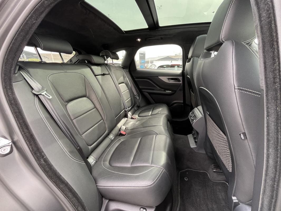 Jaguar F-Pace - Photo 12