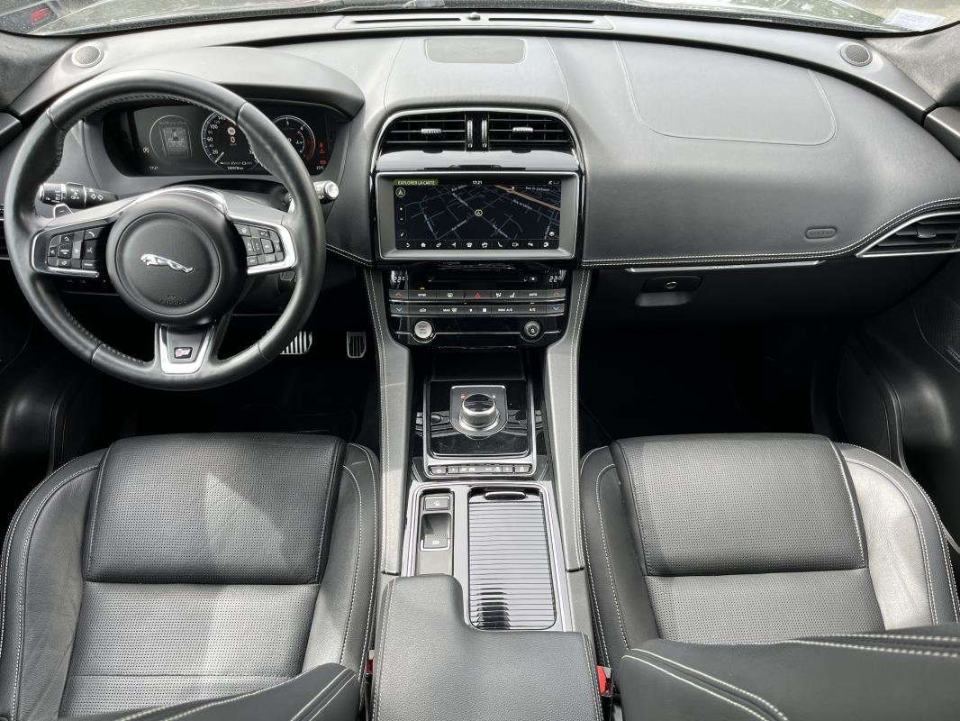 Jaguar F-Pace - Photo 15