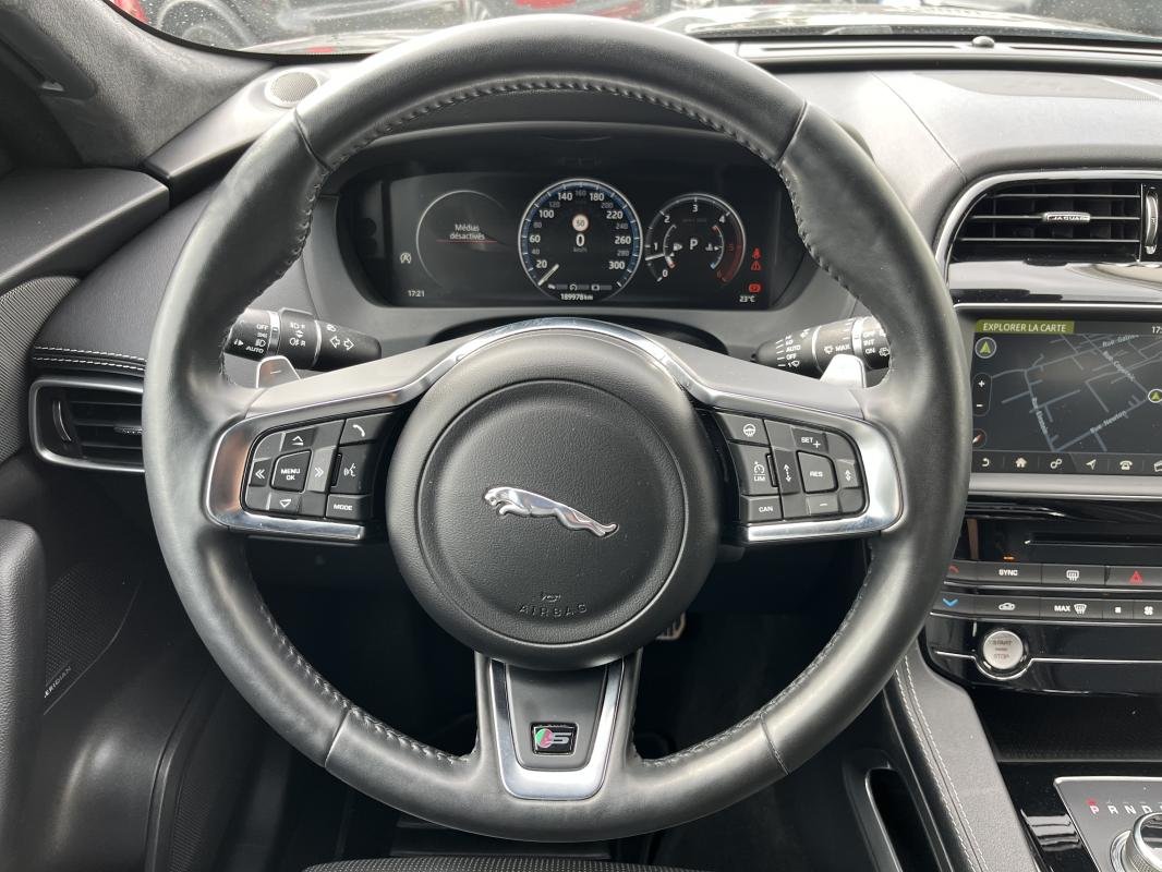 Jaguar F-Pace - Photo 17