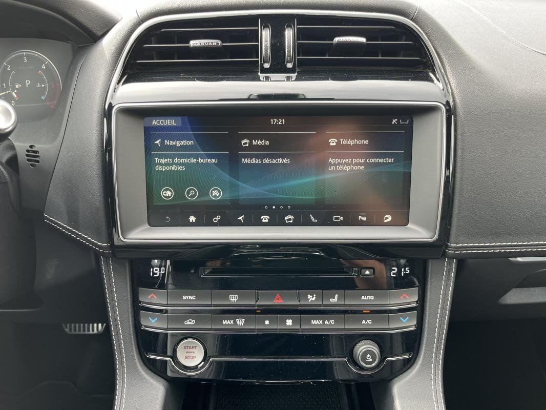Jaguar F-Pace - Photo 21