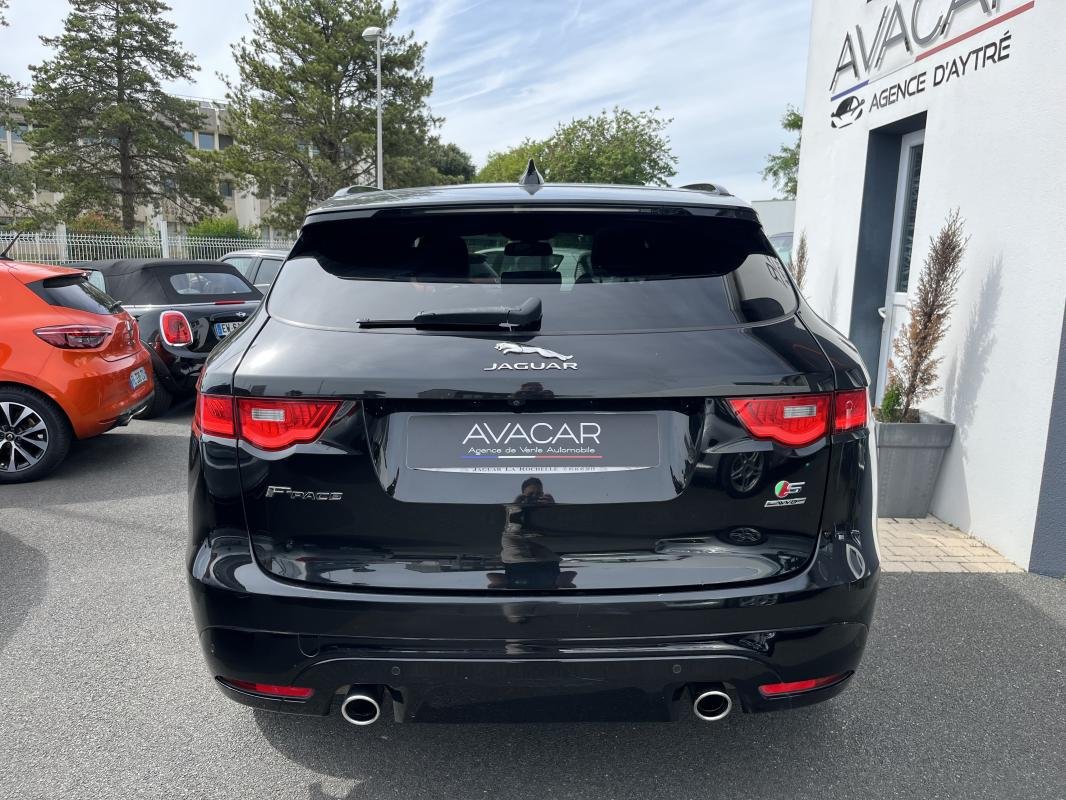 Jaguar F-Pace - Photo 4