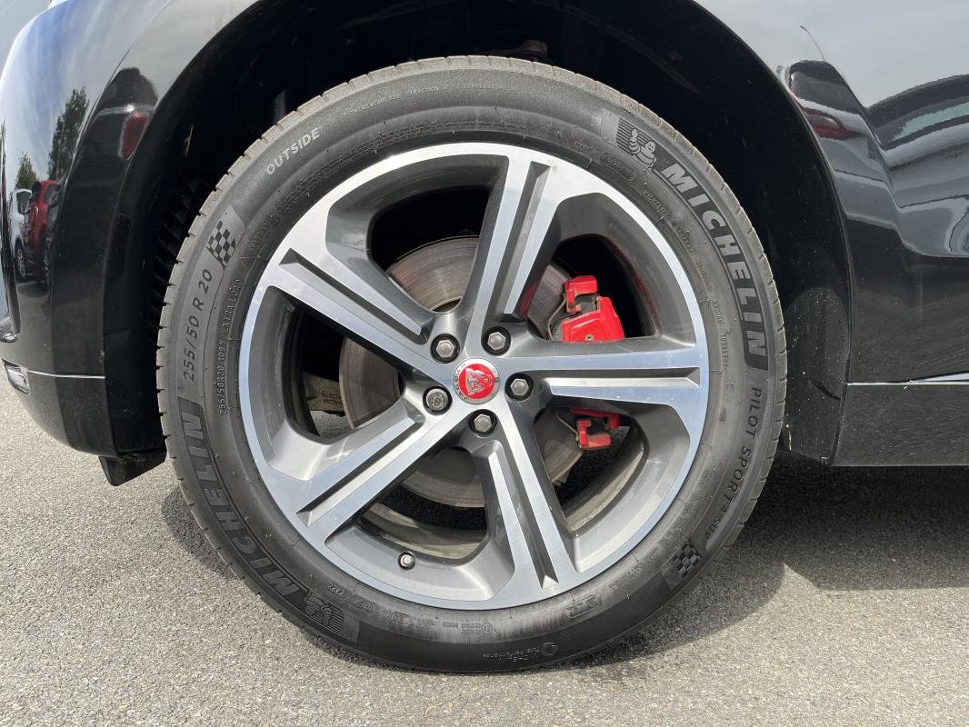 Jaguar F-Pace - Photo 8
