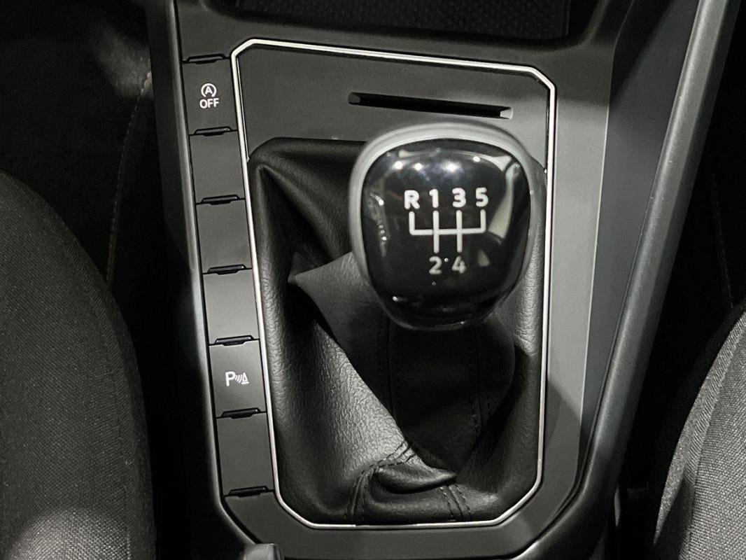Volkswagen Polo - Photo 11