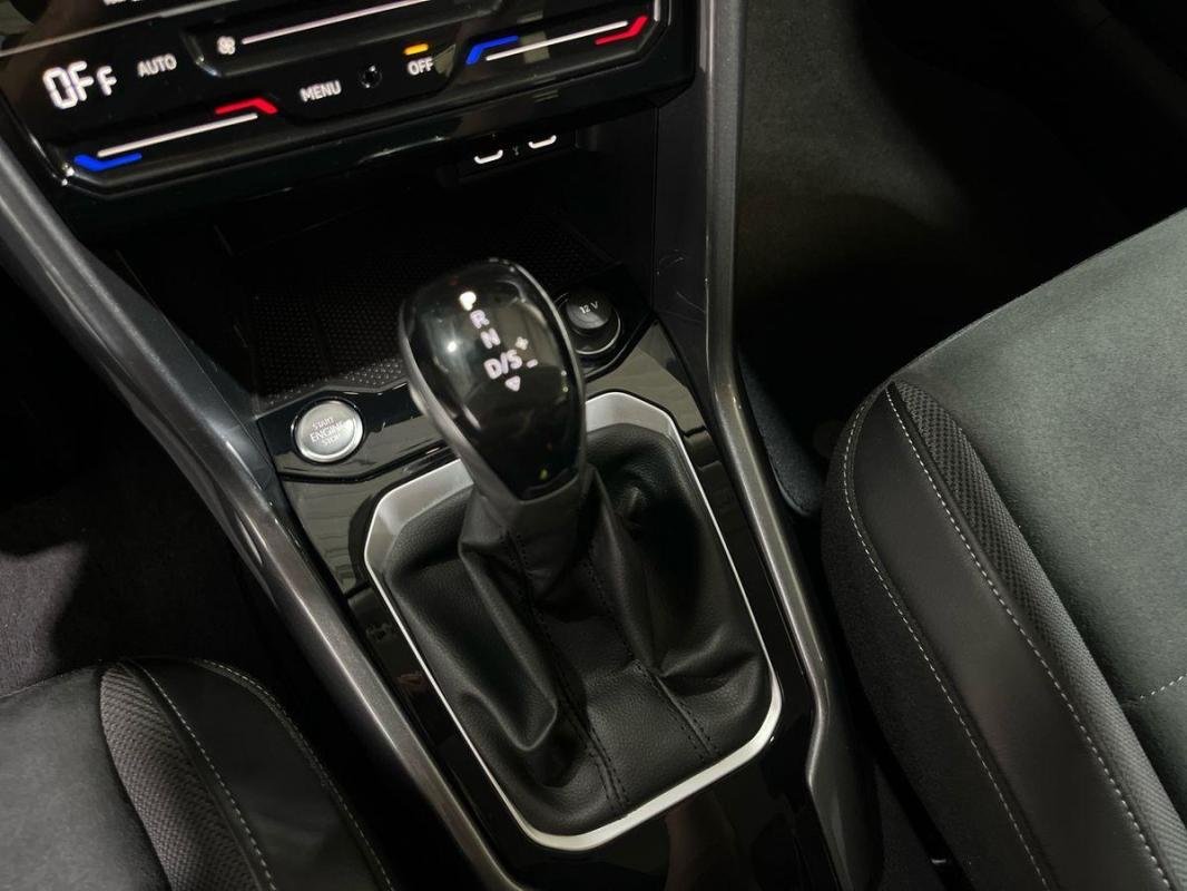 Volkswagen T-Roc - Photo 11