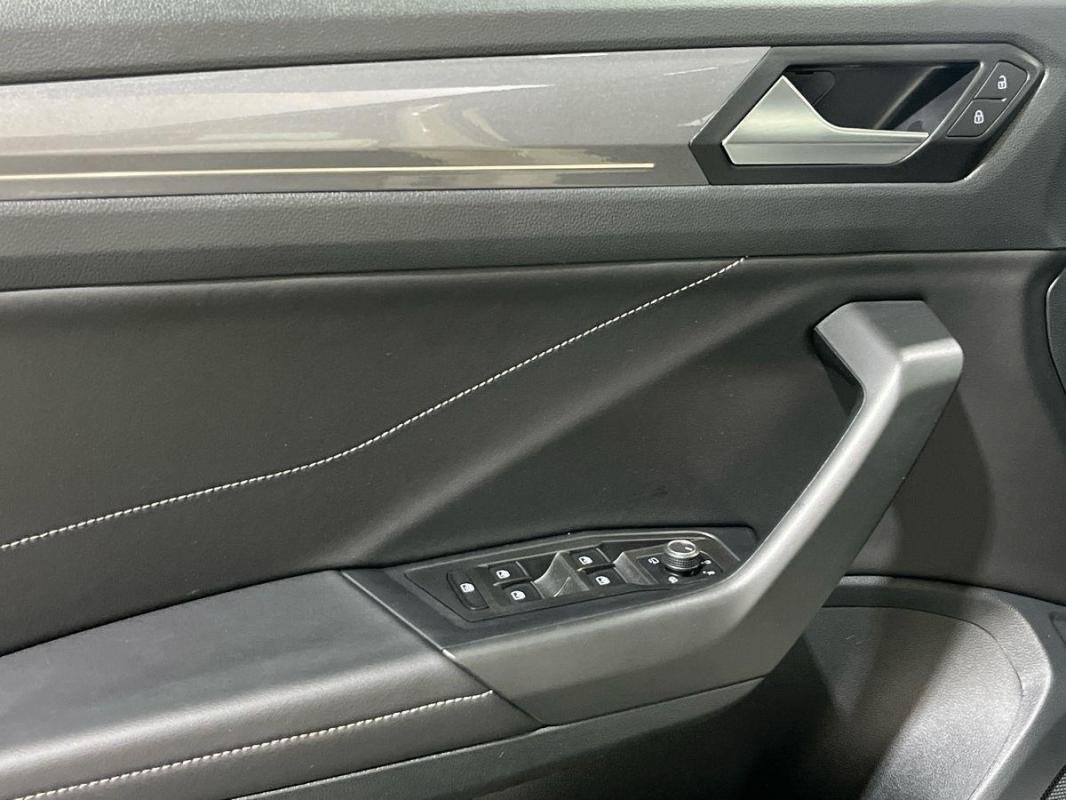 Volkswagen T-Roc - Photo 15