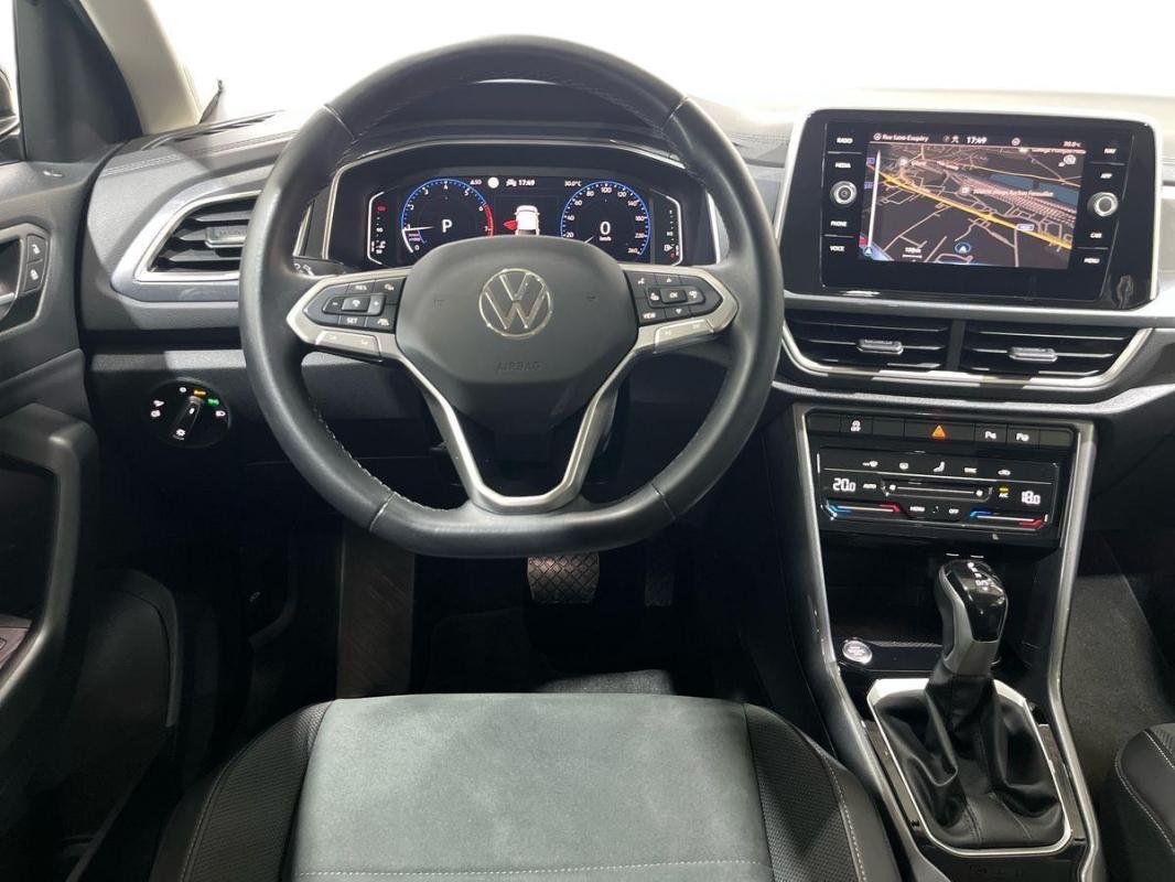 Volkswagen T-Roc - Photo 24