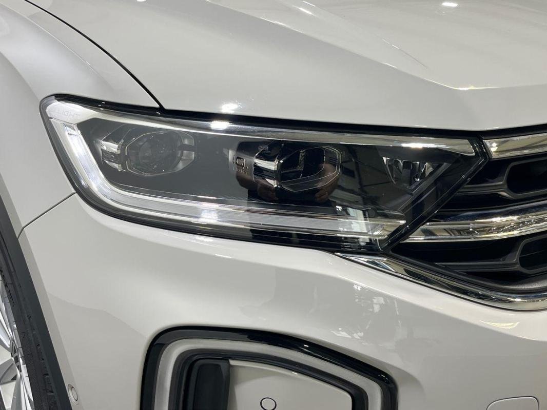 Volkswagen T-Roc - Photo 25