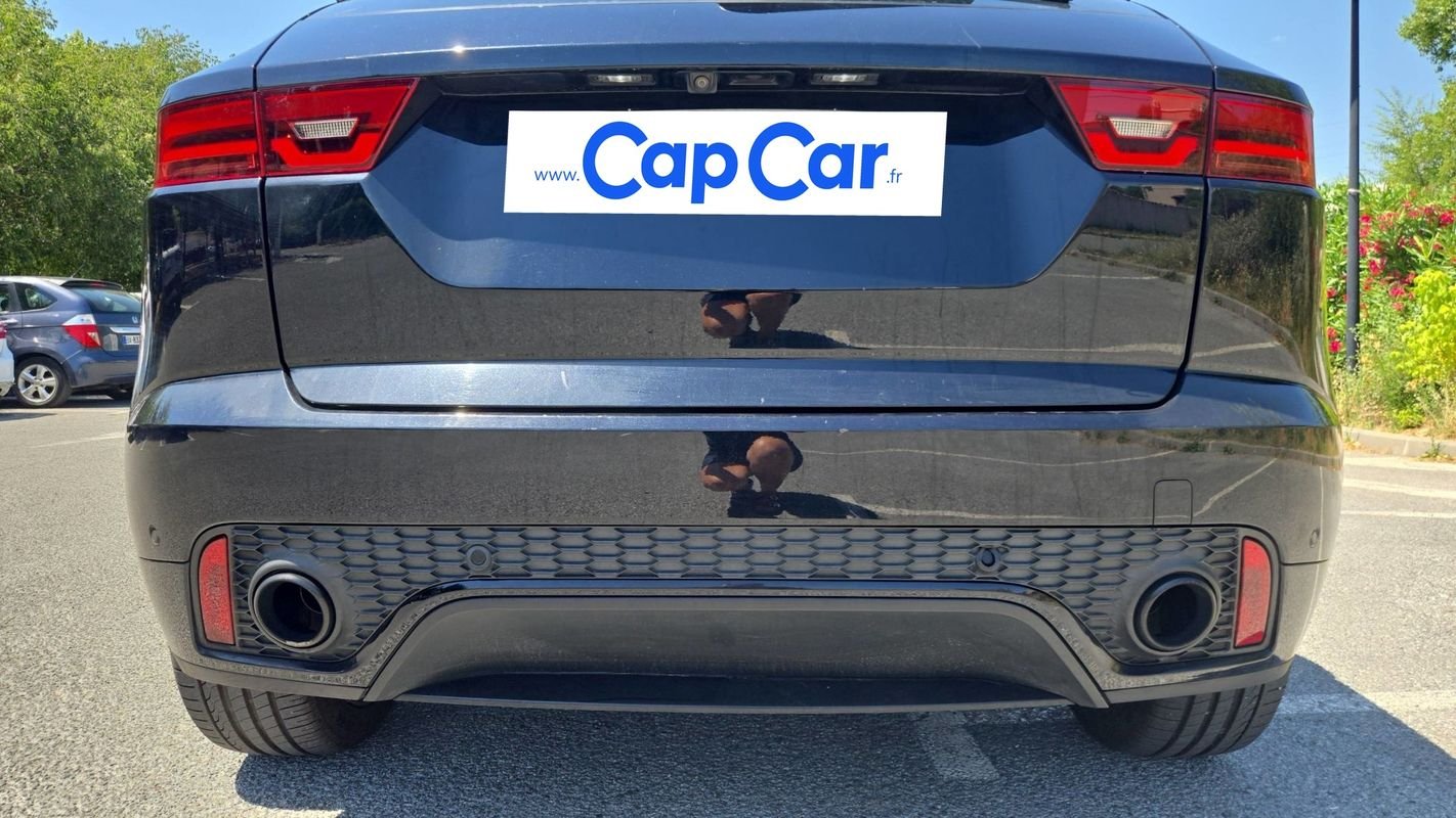 Jaguar E-PACE - Photo 21