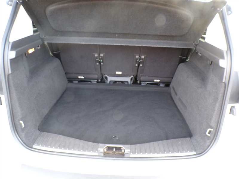 Ford C-Max - Photo 17