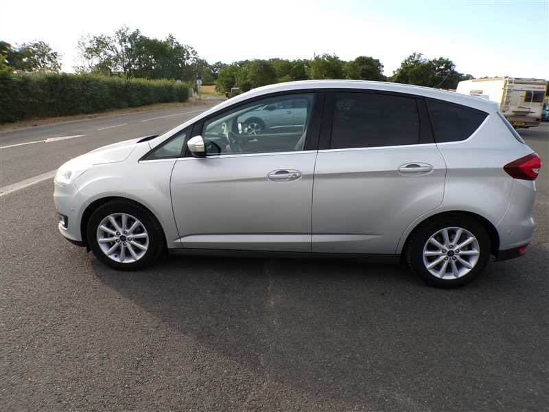 Ford C-Max - Photo 8