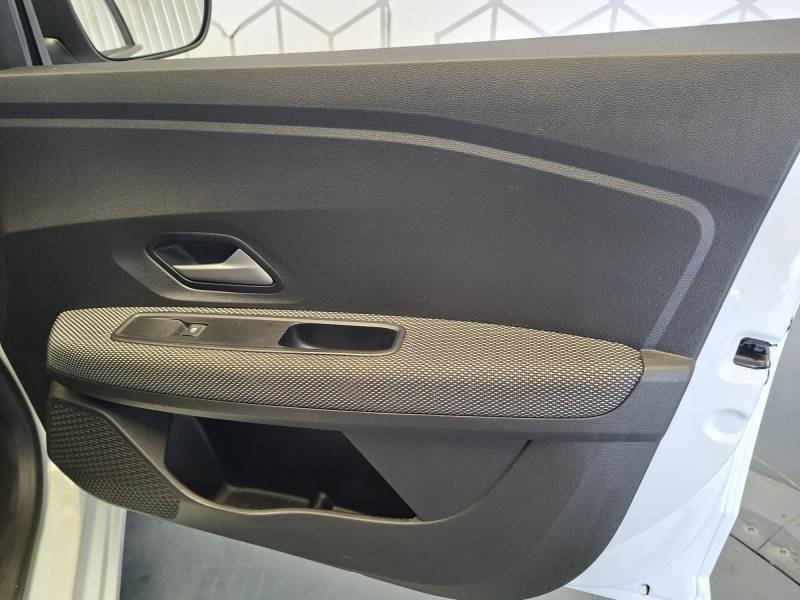 Dacia Sandero - Photo 24