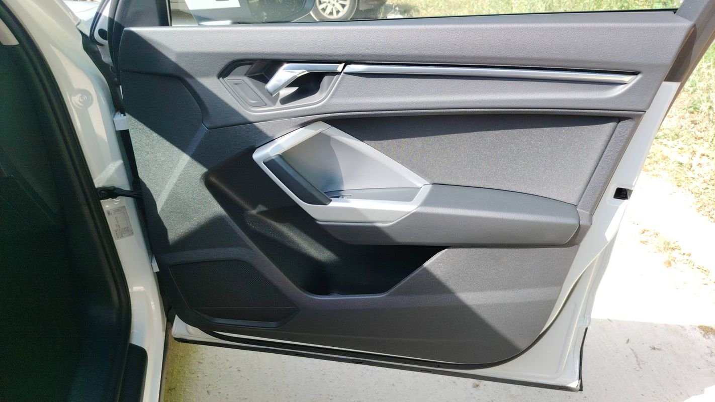 Audi Q3 - Photo 22