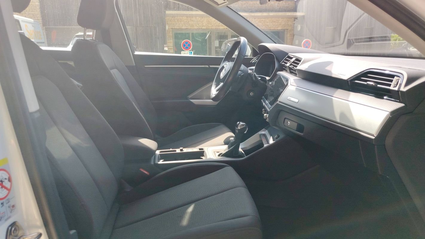Audi Q3 - Photo 26