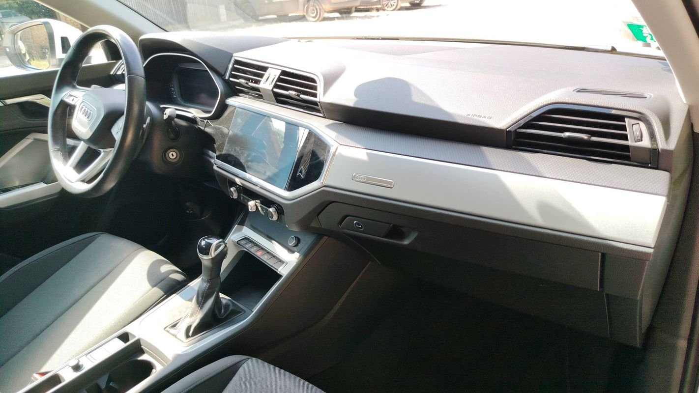 Audi Q3 - Photo 10