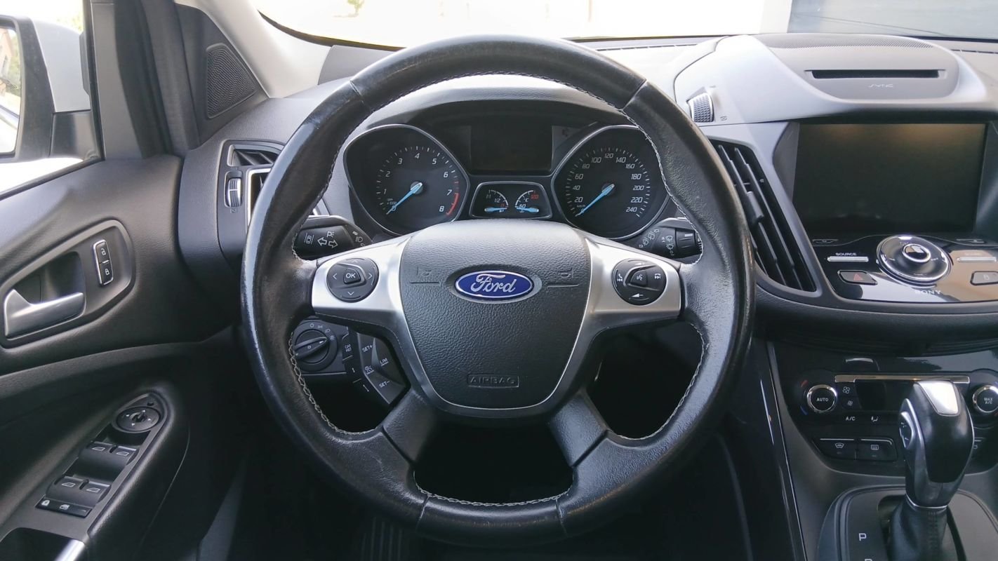 Ford Kuga - Photo 23
