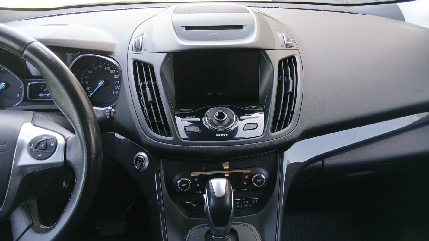 Ford Kuga - Photo 24