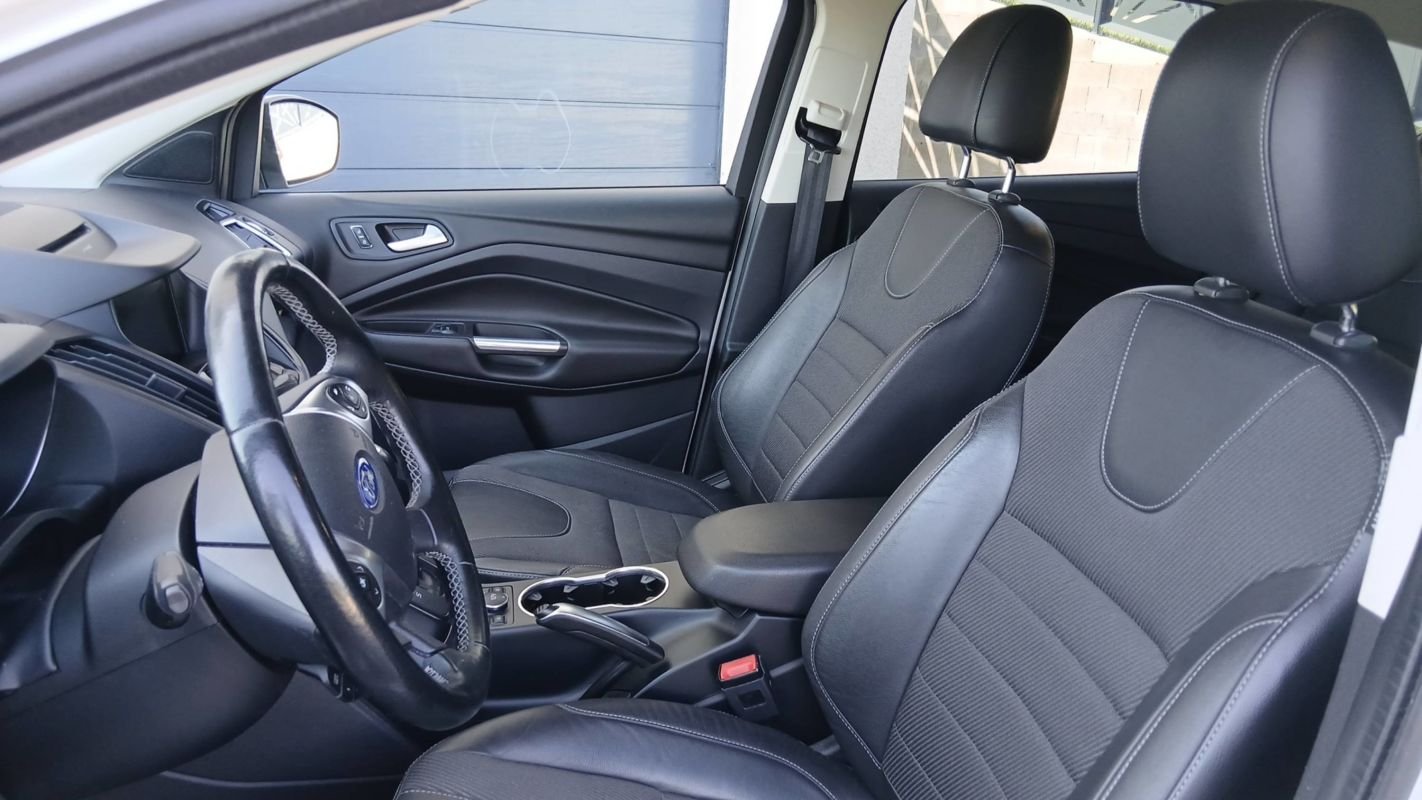 Ford Kuga - Photo 28