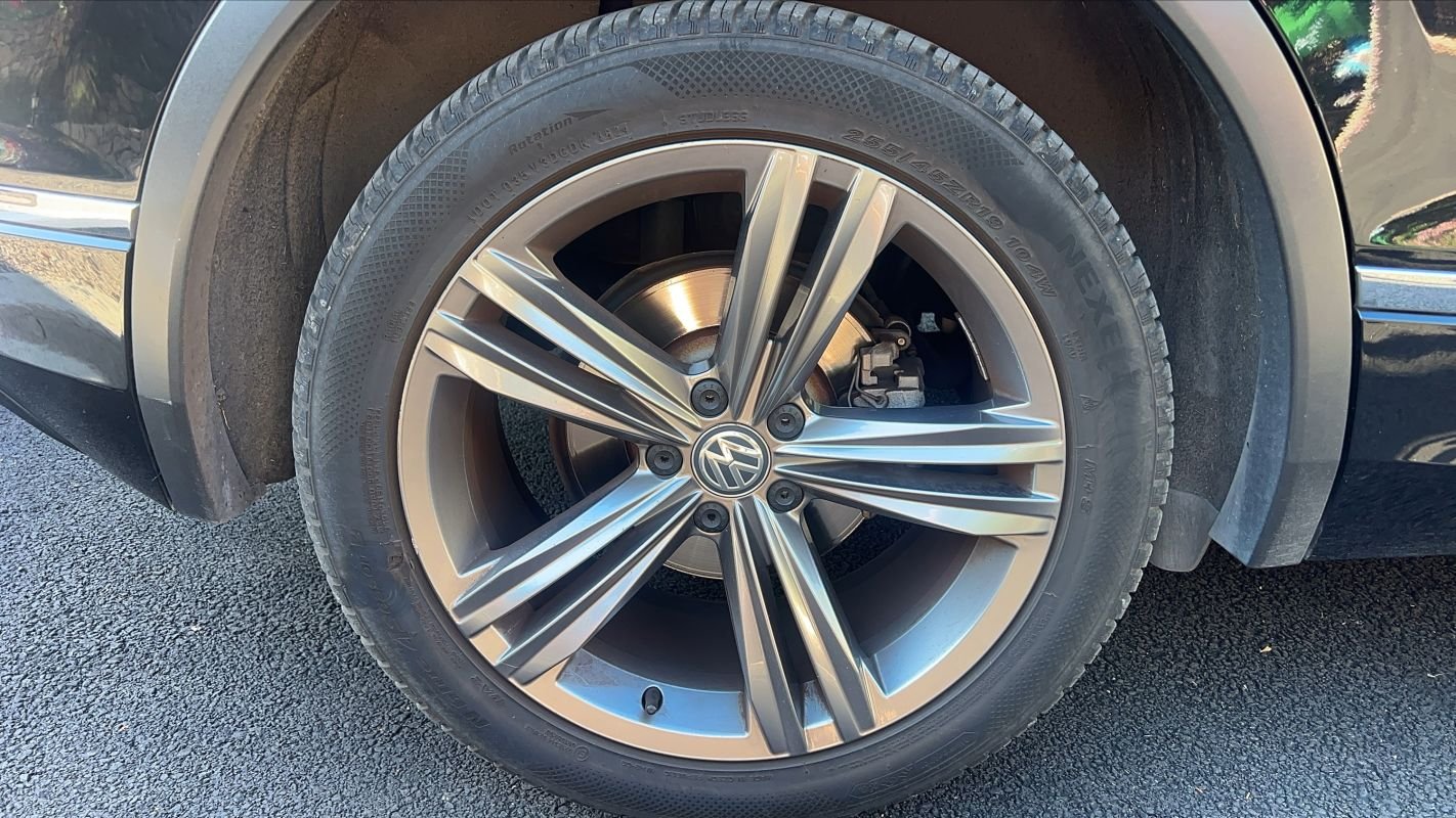 Volkswagen Tiguan - Photo 16