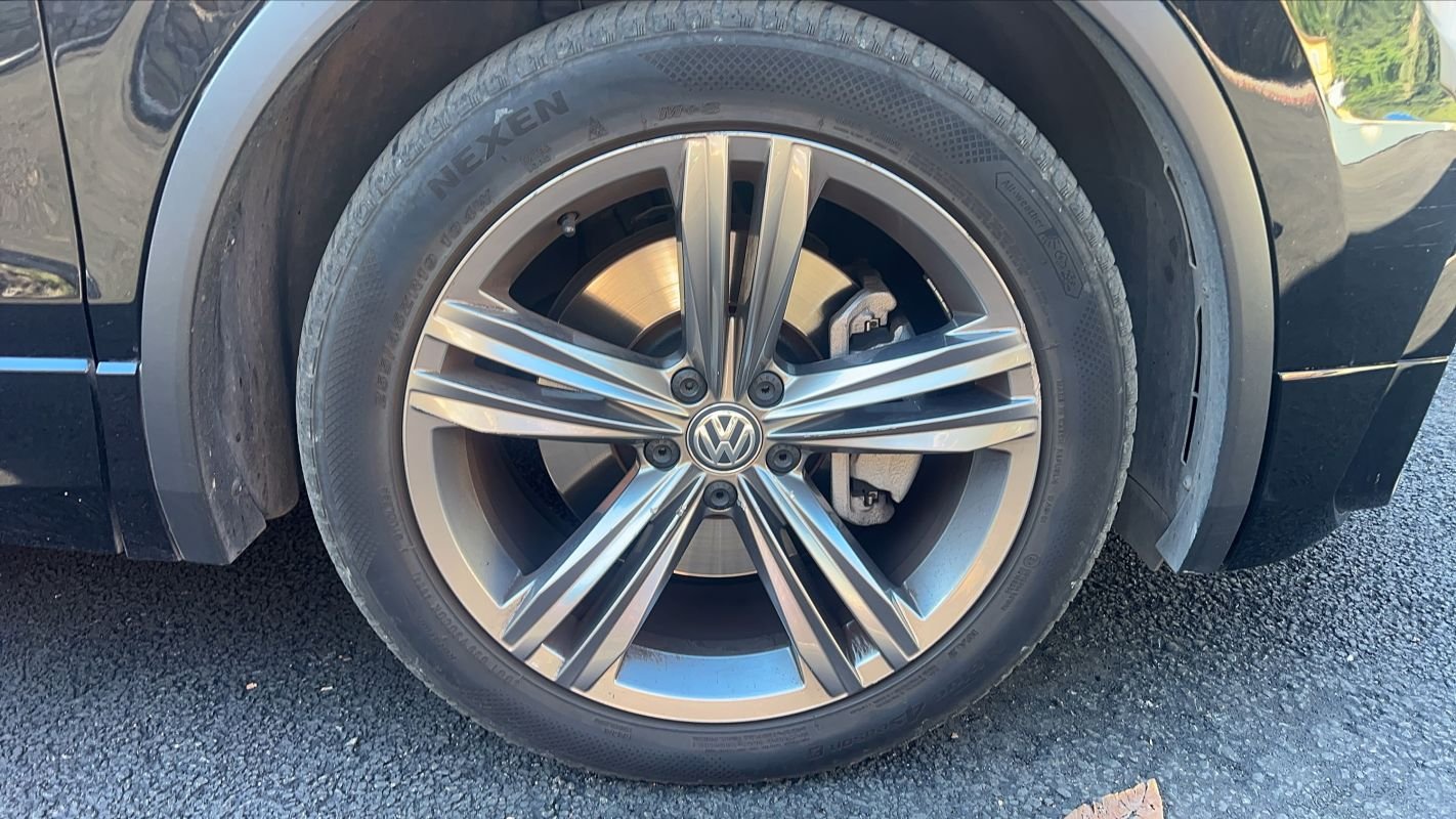 Volkswagen Tiguan - Photo 17