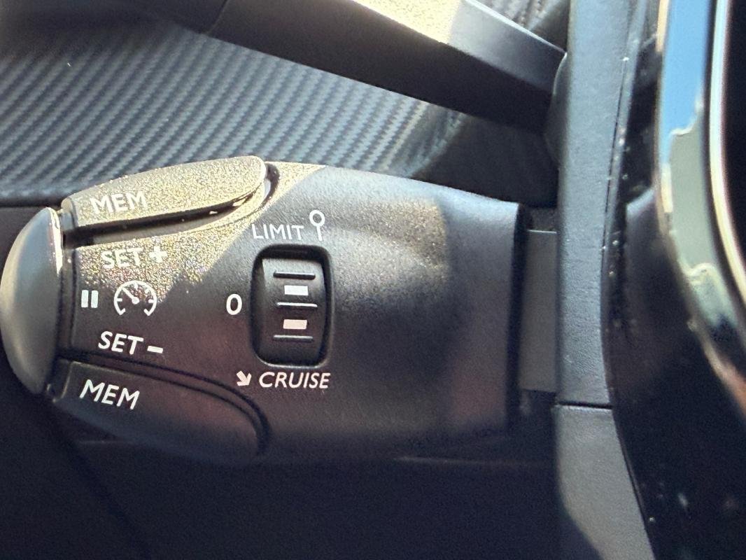 Peugeot 208 - Photo 19