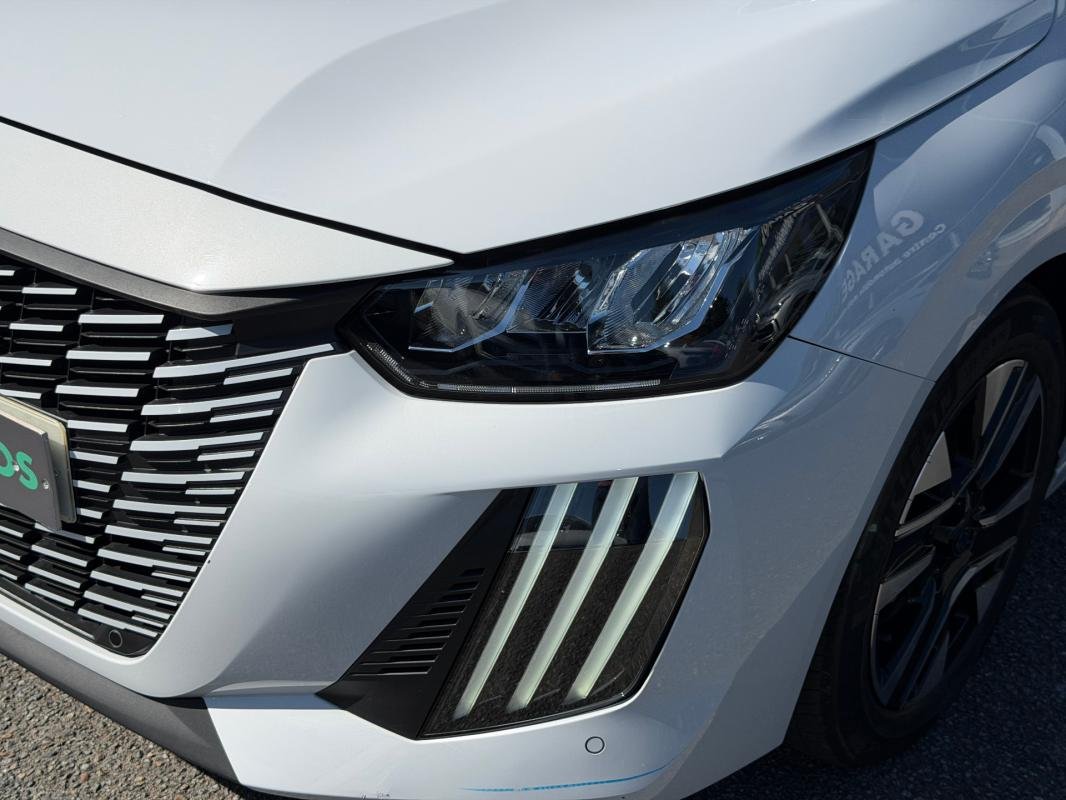 Peugeot 208 - Photo 22