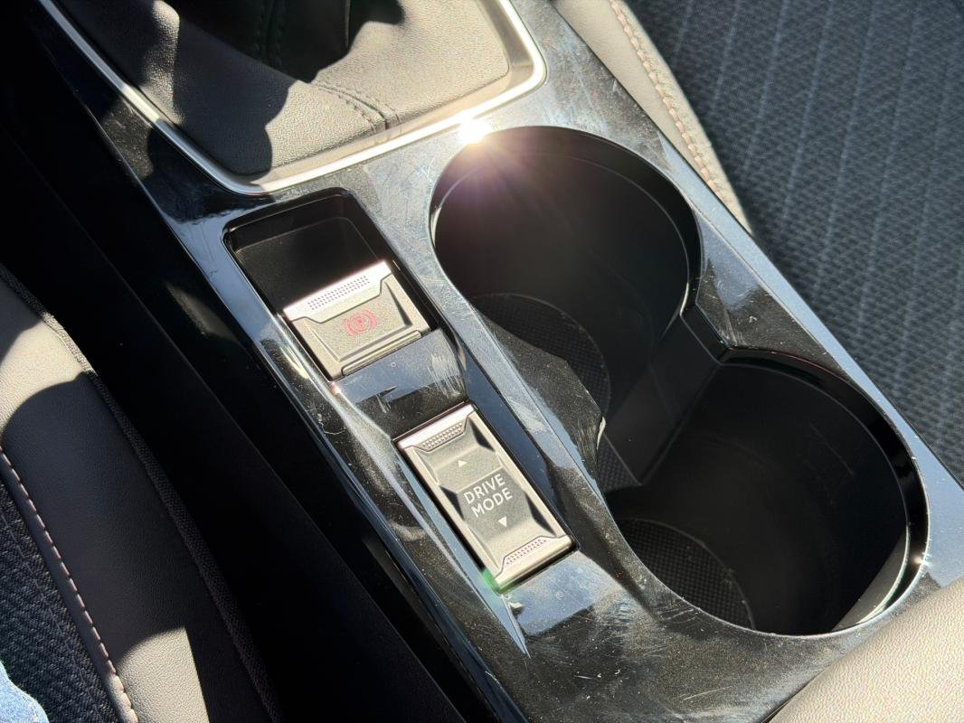 Peugeot 208 - Photo 9