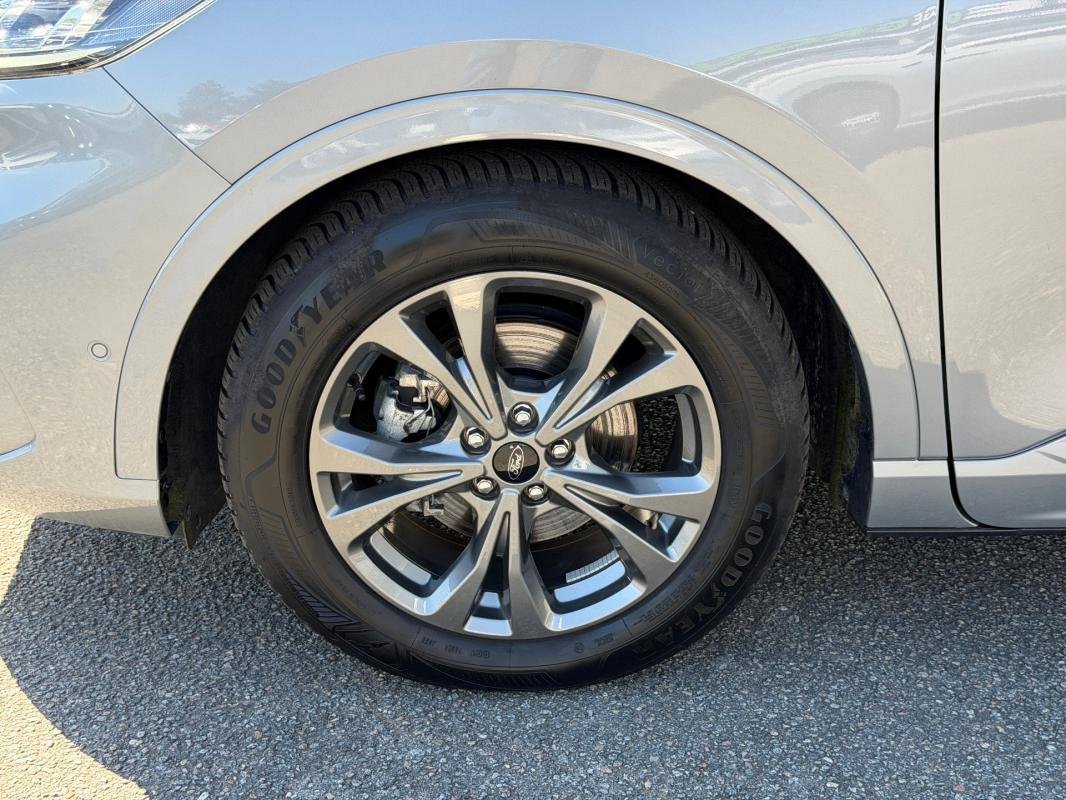 Ford Kuga - Photo 28