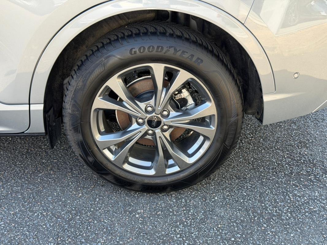Ford Kuga - Photo 29