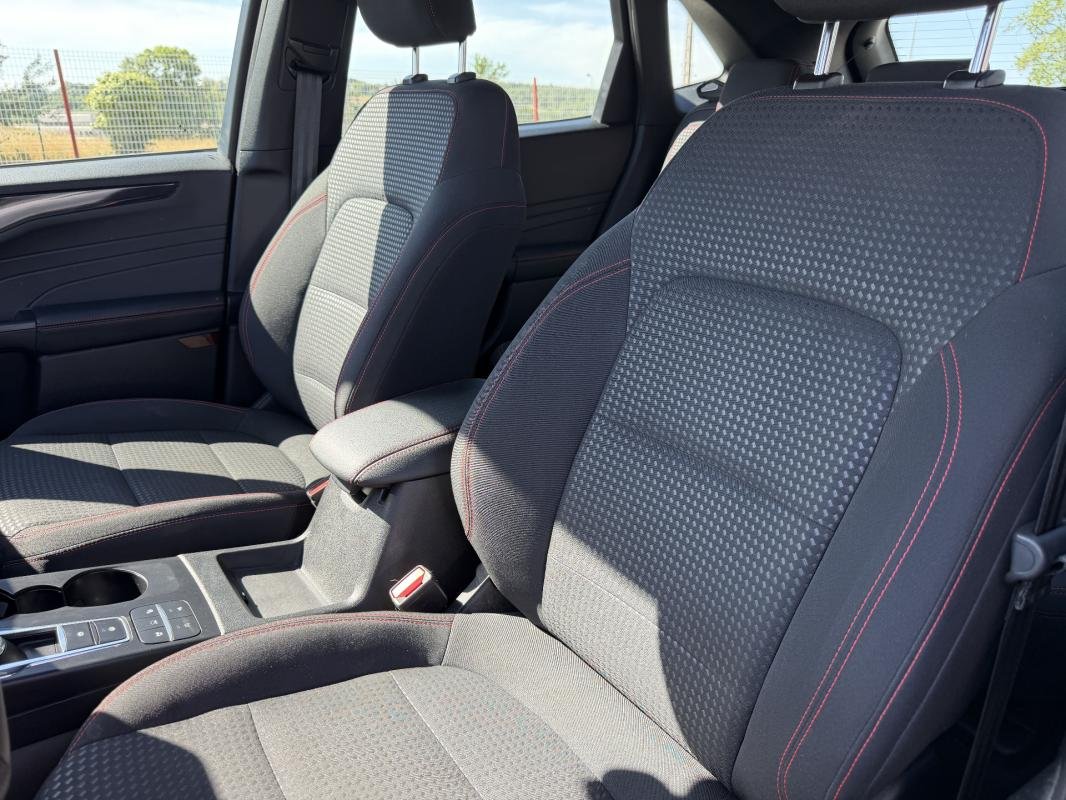 Ford Kuga - Photo 10