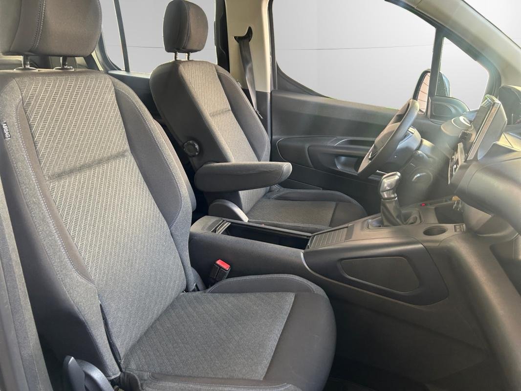 Peugeot Rifter - Photo 18