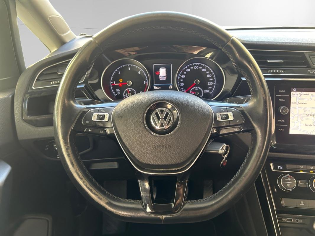 Volkswagen Touran - Photo 11