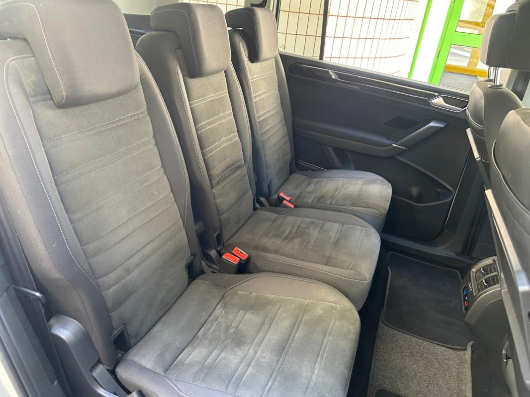 Volkswagen Touran - Photo 18