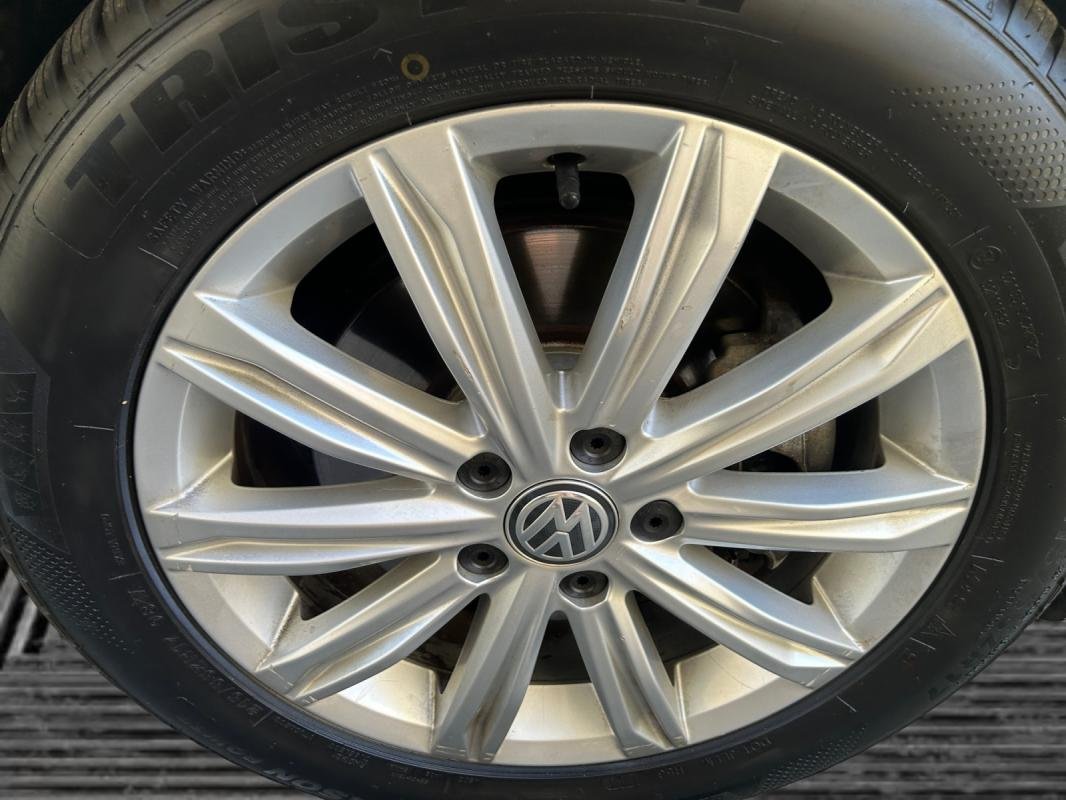 Volkswagen Touran - Photo 23