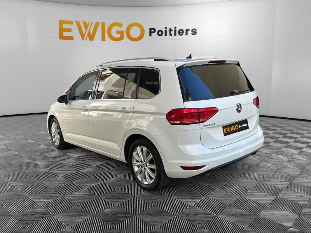 Volkswagen Touran - Photo 4