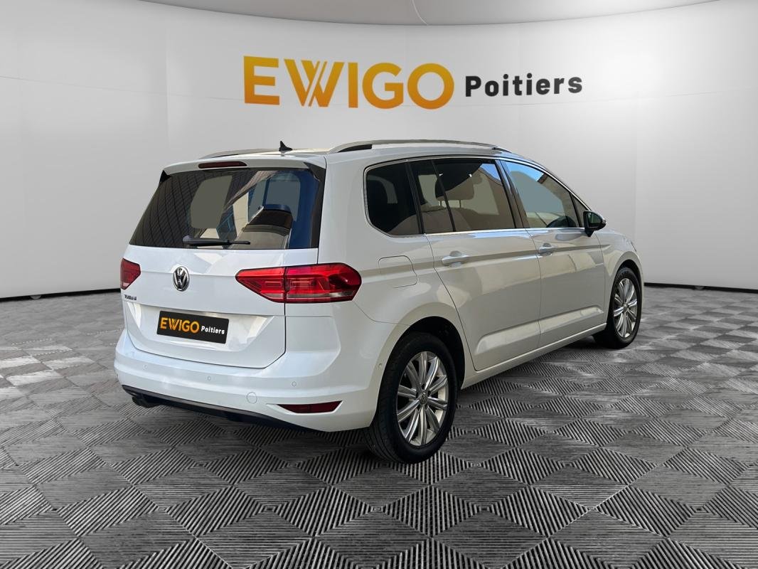 Volkswagen Touran - Photo 6