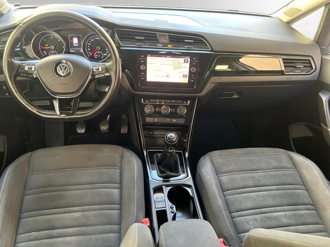 Volkswagen Touran - Photo 9