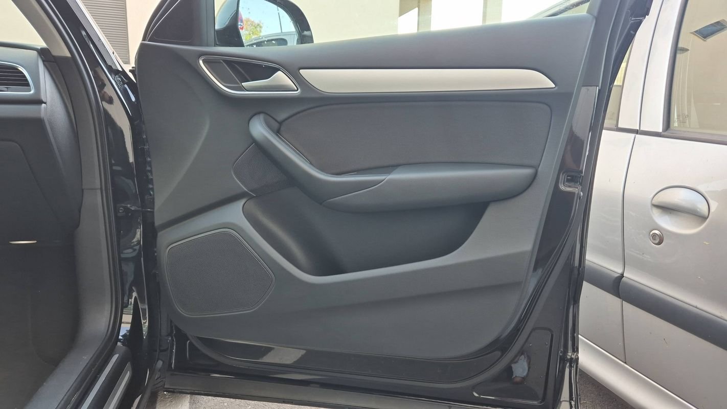 Audi Q3 - Photo 22
