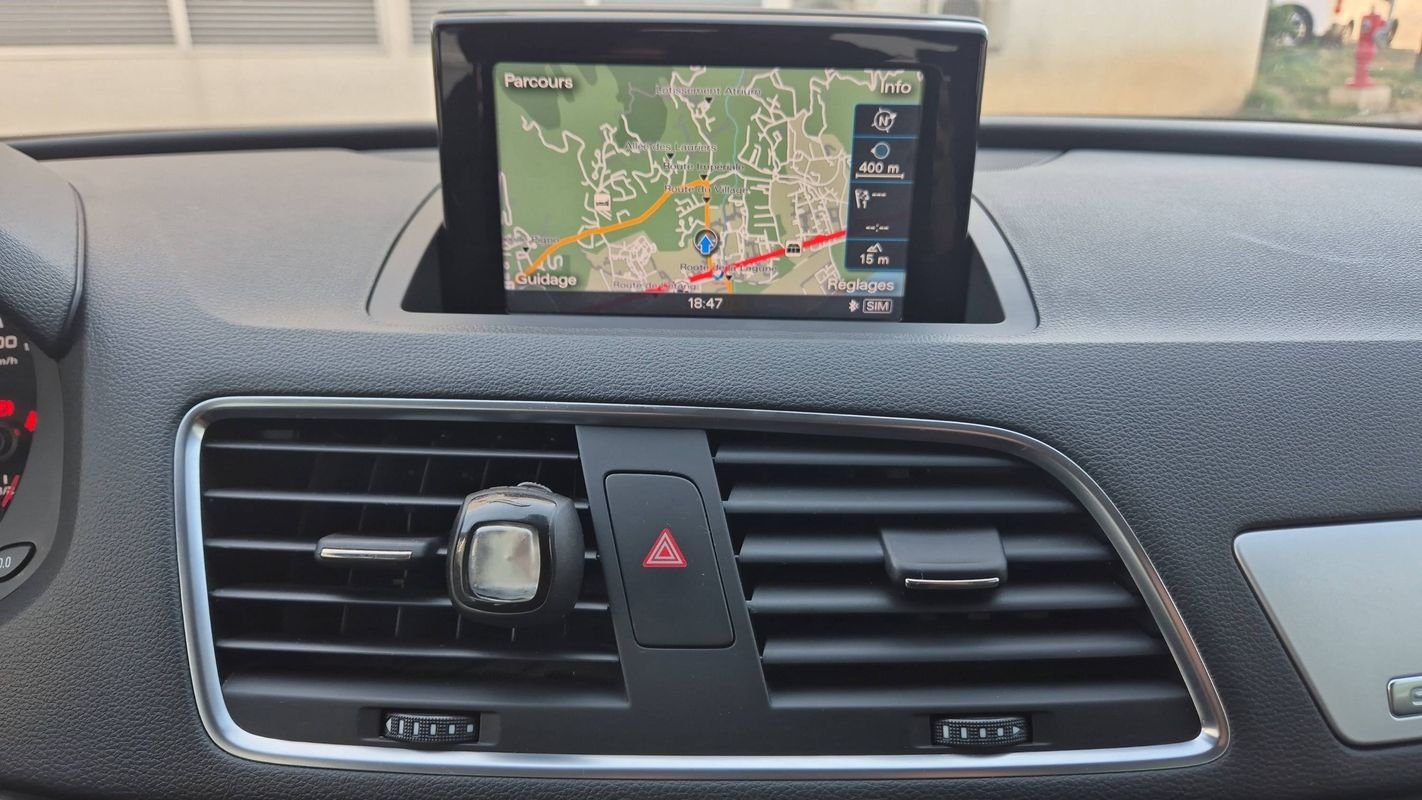 Audi Q3 - Photo 24