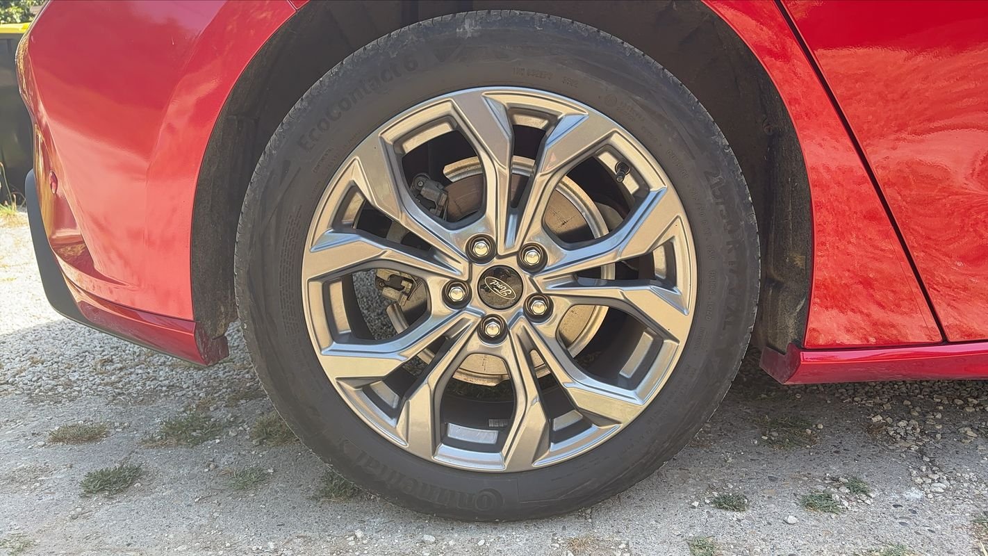 Ford Focus - Photo 16