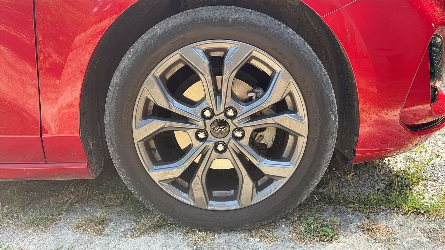 Ford Focus - Photo 17