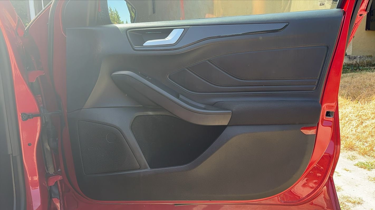 Ford Focus - Photo 24