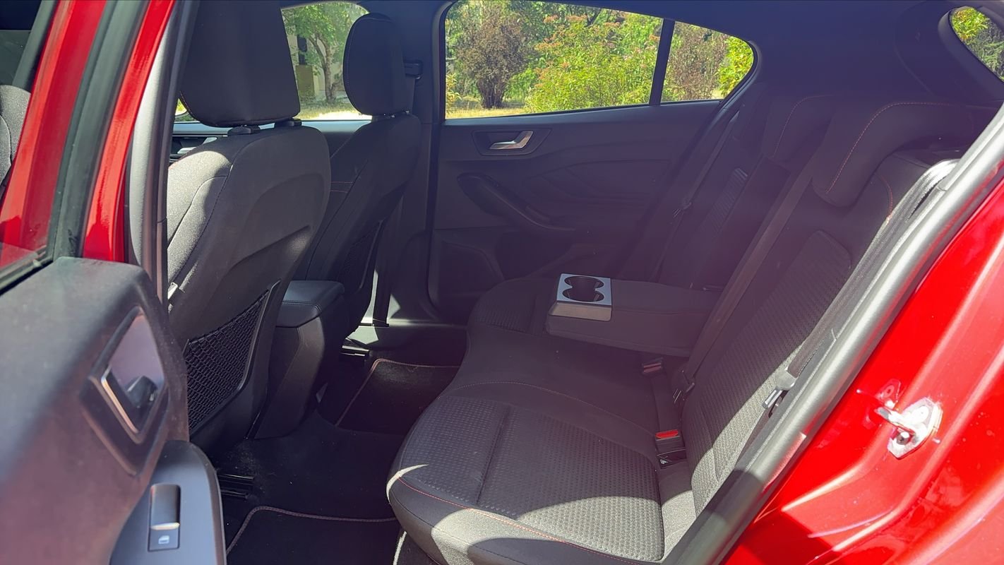 Ford Focus - Photo 28