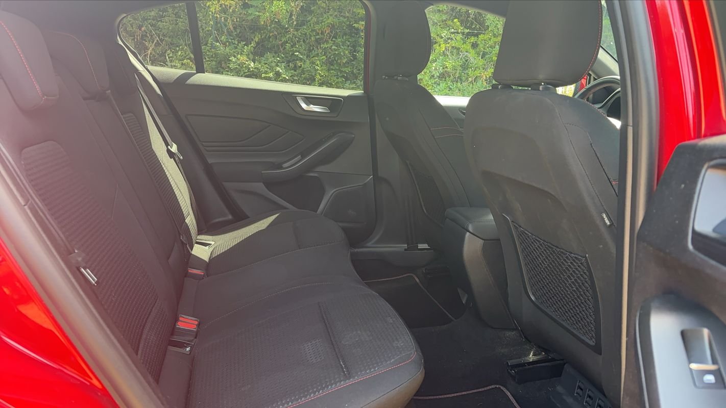 Ford Focus - Photo 29