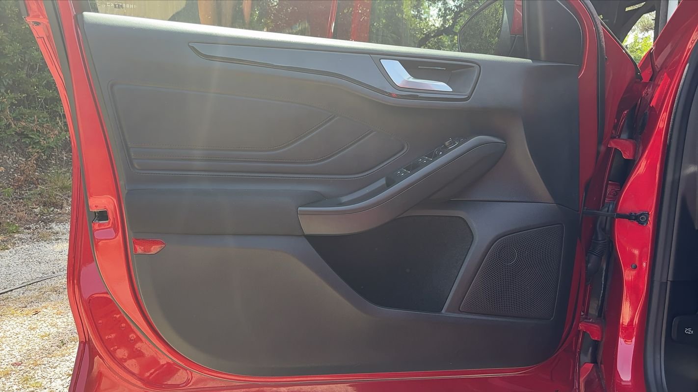 Ford Focus - Photo 7