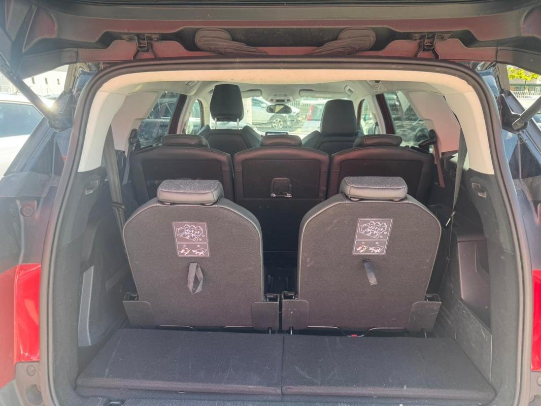 Peugeot 5008 - Photo 11