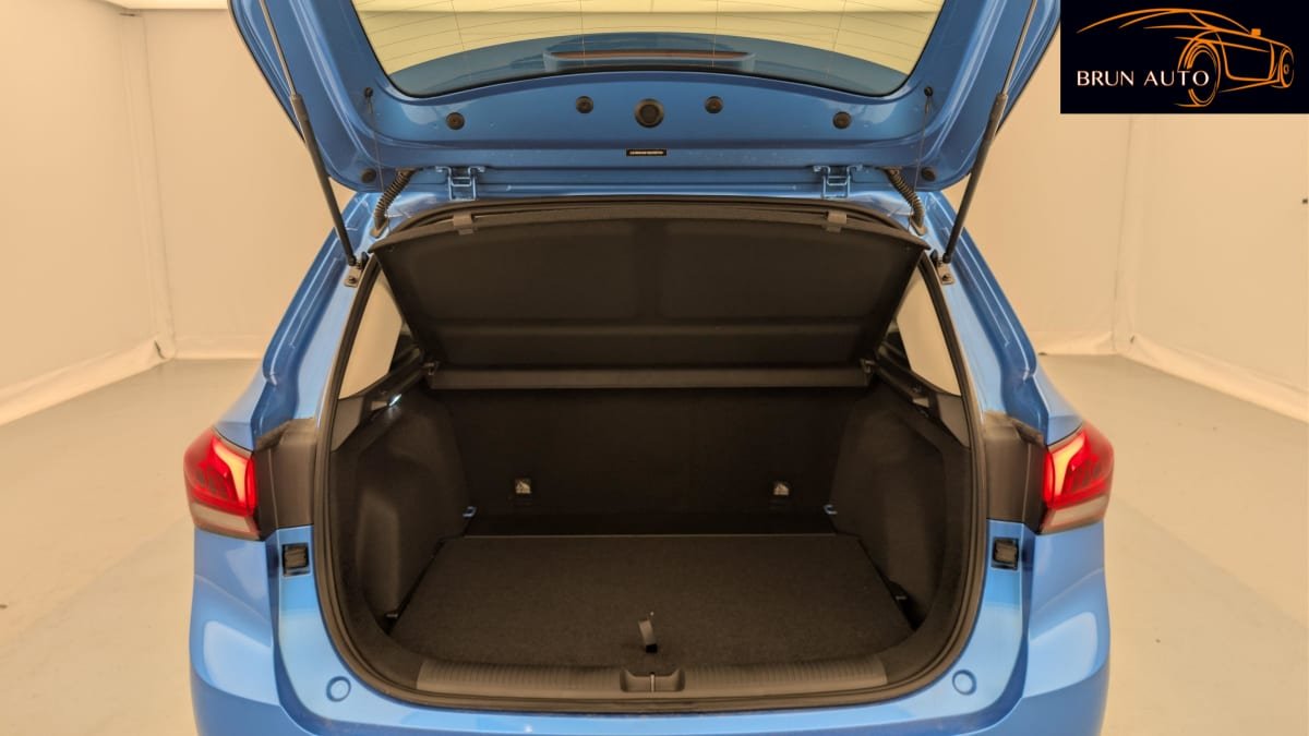 MG ZS - Photo 11